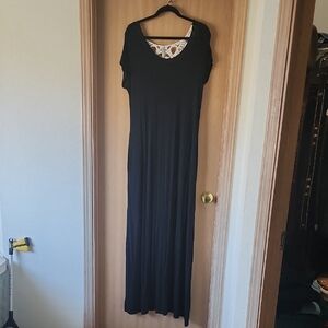 Chic Black Maxi Dress